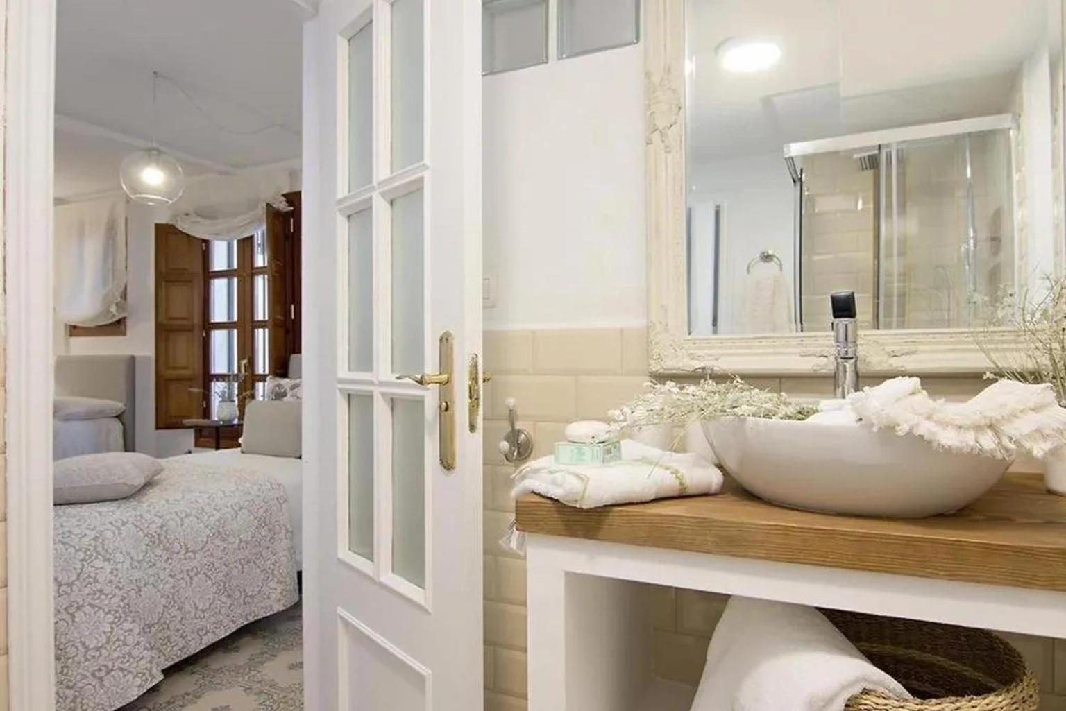 Apartamentos La Tona Puerta Elvira Centro Ciudad Granada Ngoại thất bức ảnh