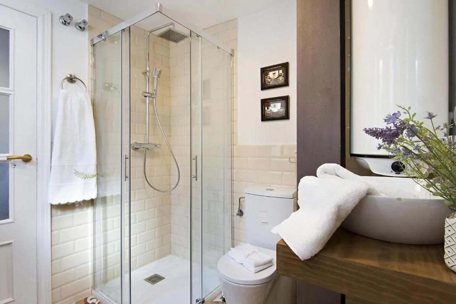 Apartamentos La Tona Puerta Elvira Centro Ciudad Granada Ngoại thất bức ảnh