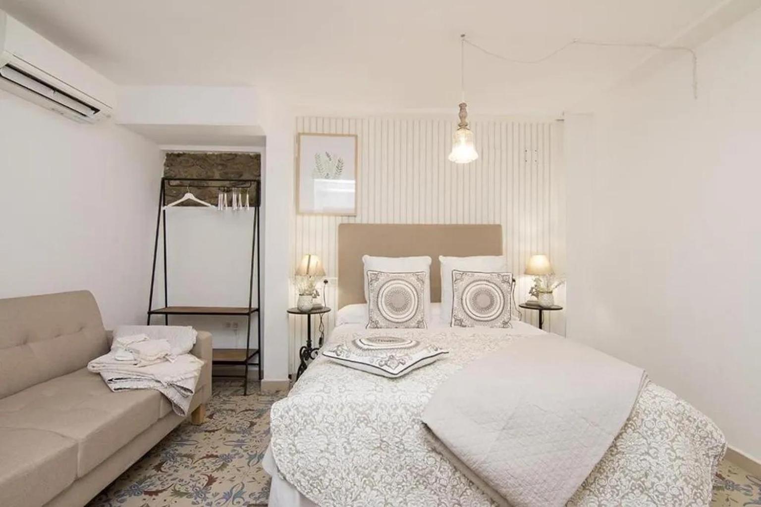 Apartamentos La Tona Puerta Elvira Centro Ciudad Granada Ngoại thất bức ảnh