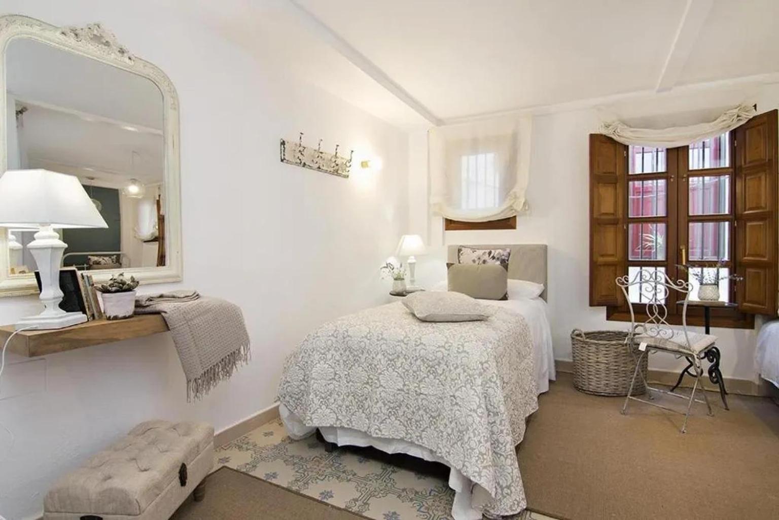 Apartamentos La Tona Puerta Elvira Centro Ciudad Granada Ngoại thất bức ảnh